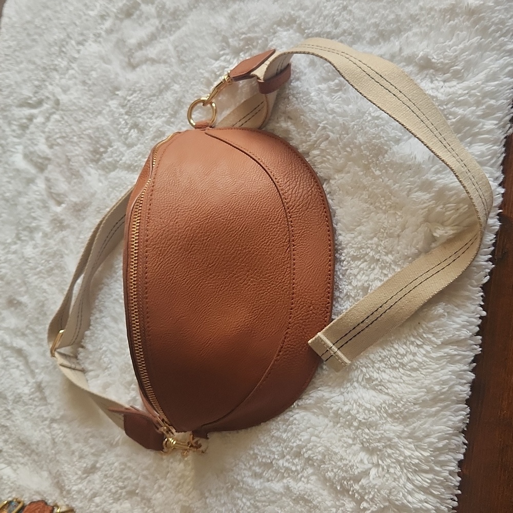 Fanny pack